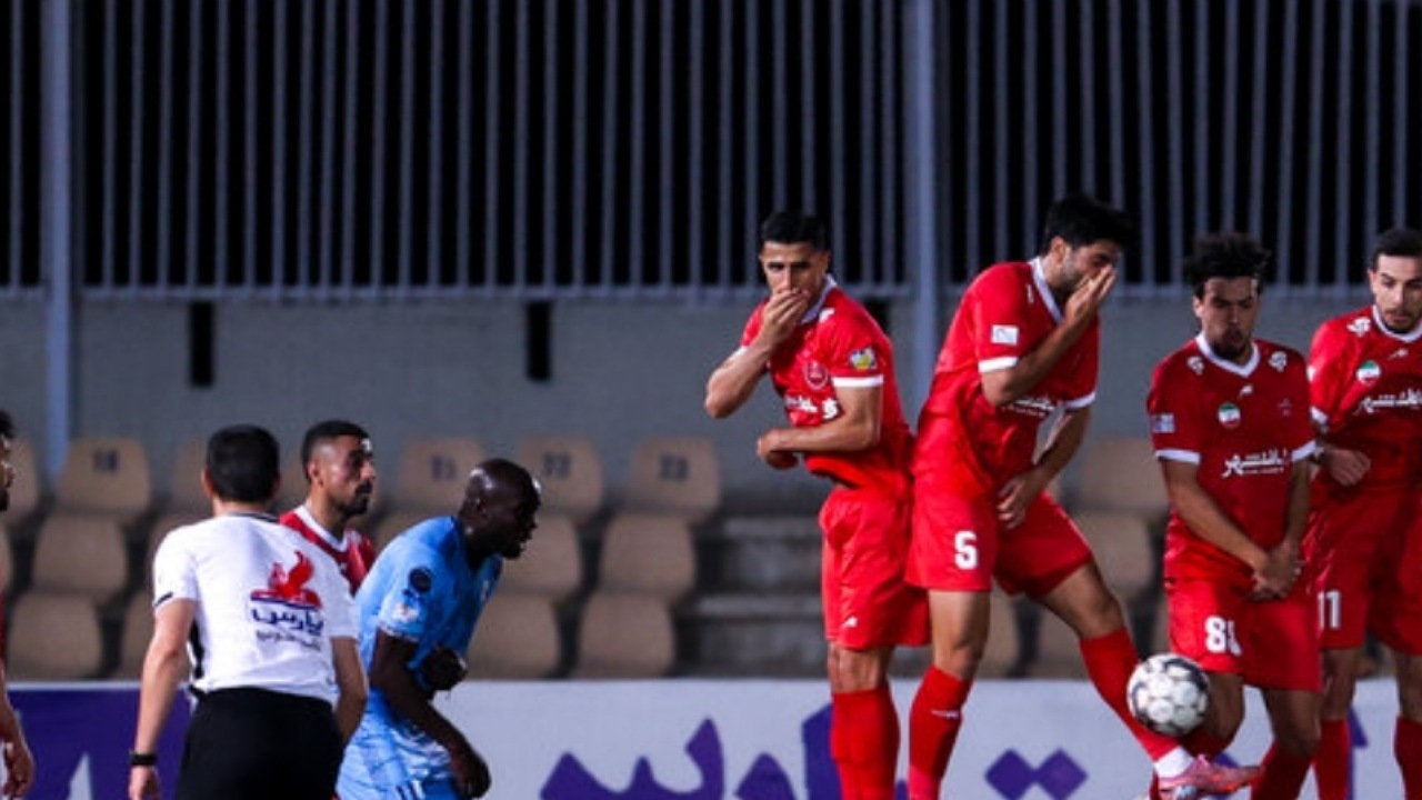 احمد محمدی داور شمسآذر و پرسپولیس شد؛ سوت استقلال و فولاد برای حیدری